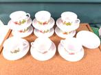 Lot de 9 tasses et sous tasses Arco pal France, Huis en Inrichting, Ophalen