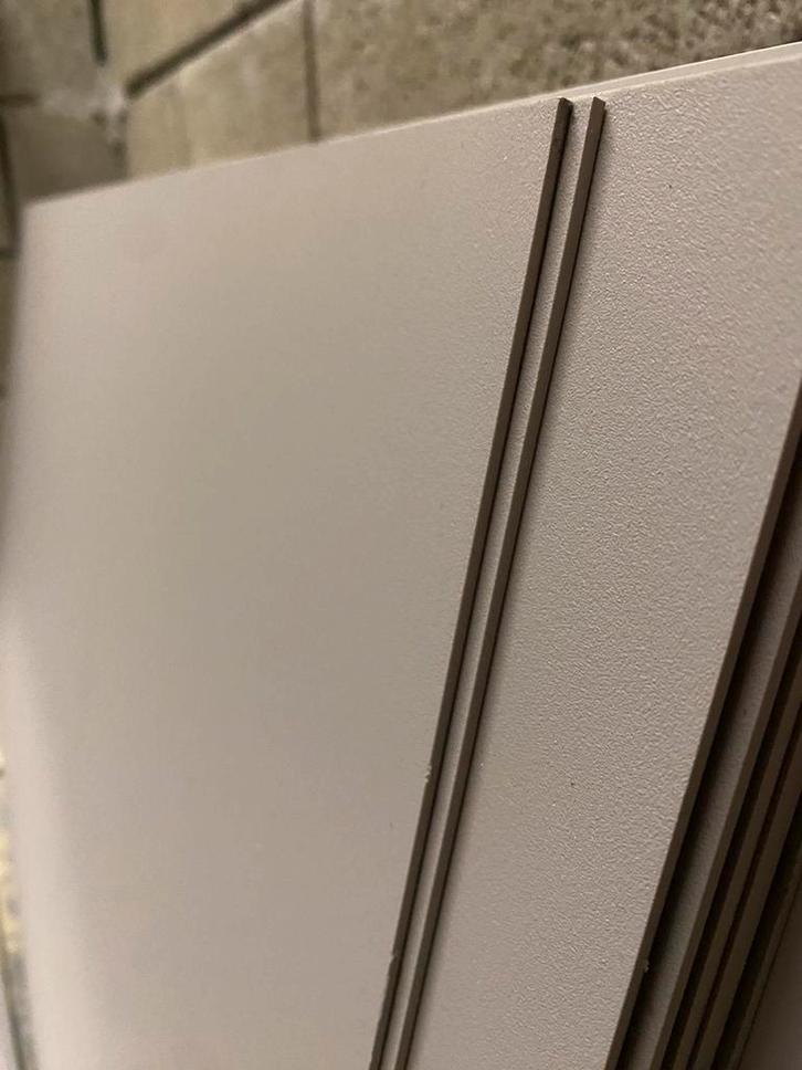 MODELBOUW Polystyreen plaat grijs 130 x 50cm - 2mm Dik, Hobby en Vrije tijd, Modelbouw | Overige, Nieuw, Ophalen