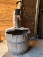 Houten wijnvat met authentieke waterpomp, Tuin en Terras, Ophalen, Zo goed als nieuw