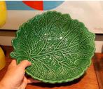 Groene serveerschaal koolblad, Ophalen of Verzenden, Keramiek