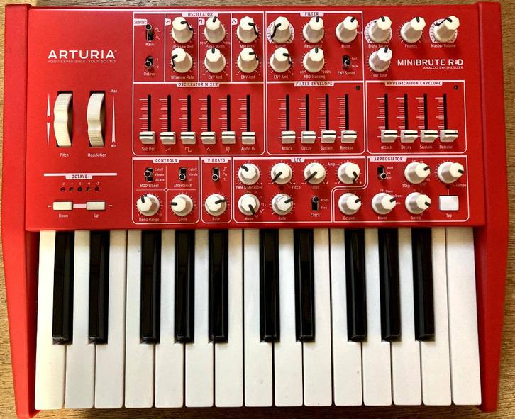 Arturia Minibrute, Muziek en Instrumenten, Synthesizers, Zo goed als nieuw, Overige merken, Ophalen of Verzenden