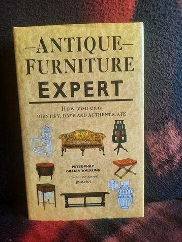 - Antique - Furniture Expert beschikbaar voor biedingen