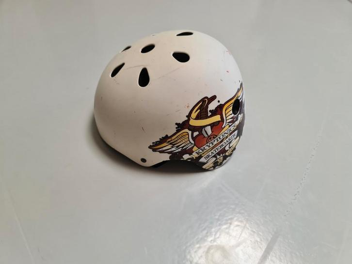 Casque Krypto - Sacred Hearts Skate/Stunt !, Vélos & Vélomoteurs, Accessoires vélo | Casques de vélo, Utilisé, Garçon ou Fille
