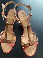 Sandales cuir, Vêtements | Femmes, Chaussures, Comme neuf, Beige, Hampton Bays pointure 40, Sandales et Mûles