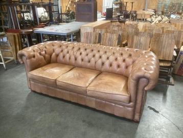 Originele Engelse Leren Chesterfield bank 3 persoons Cognac beschikbaar voor biedingen