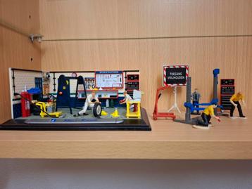 Garage modelauto 1/43 beschikbaar voor biedingen