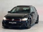 Volkswagen Golf 7.5 GTI TCR - PANO - DCC - CAMERA - KEYLESS, Auto's, 4 cilinders, Alcantara, Bedrijf, 5 zetels