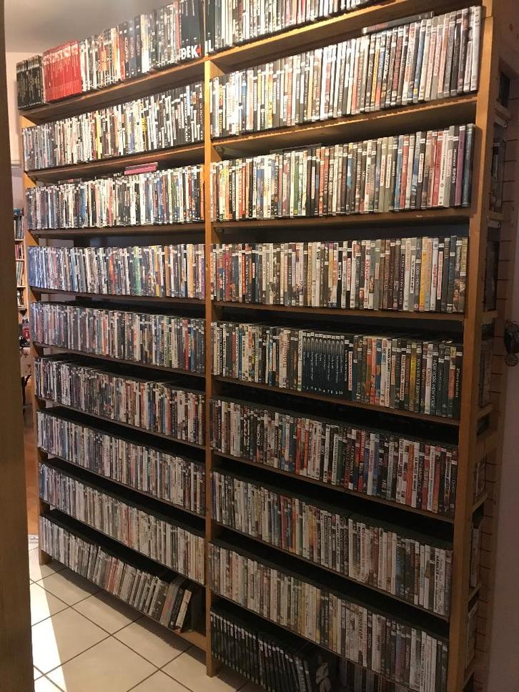 Collection de DVD unique — 4 300 titres (catalogués), CD & DVD, DVD | TV & Séries télévisées, Comme neuf, Drame, Tous les âges