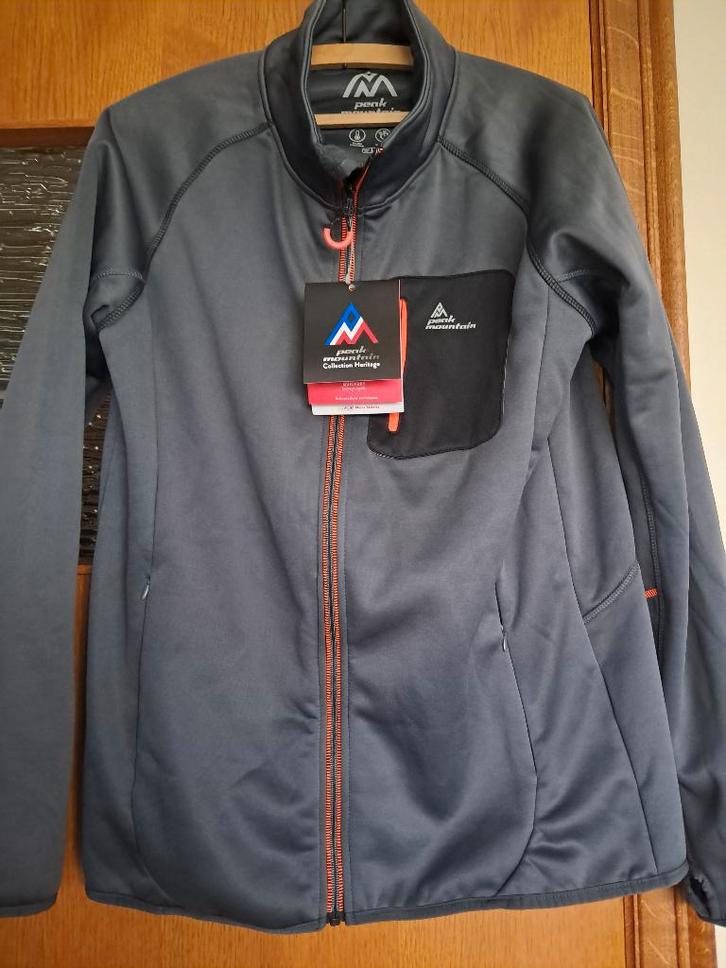 gilet peak mountain neuf haute performance, Vêtements | Hommes, Vêtements Homme Autre, Enlèvement