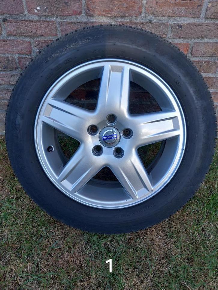 Originele Volvo velgen met winterbanden, Auto-onderdelen, Banden en Velgen, Banden en Velgen, Winterbanden, 16 inch, 205 mm, Personenwagen