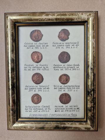 cadre avec pièces de monnaie gouverneurs et empereurs de Rom