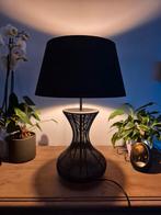 Zwarte sfeerlamp, Enlèvement