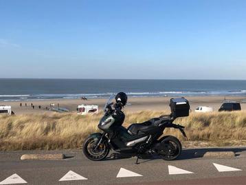 Honda X-ADV - Model 2021 - Vol extra’s en perfect in orde, Motoren, Particulier, Scooter