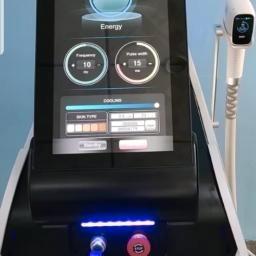 808 NM DİODE İJS LASER PORTABLE PROFESSİONALE
808/808nm +755, Audio, Tv en Foto, Karaoke-apparatuur, Zo goed als nieuw, Ophalen of Verzenden