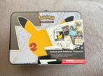 Pokemon celebration chest gesealed, Hobby en Vrije tijd, Ophalen of Verzenden, Zo goed als nieuw