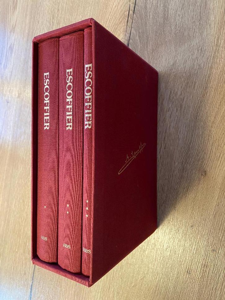 Le Guide Culinaire Escoffier Luxe-editie in Limited Edition, Boeken, Kookboeken, Zo goed als nieuw, Voorgerechten en Soepen, Hoofdgerechten