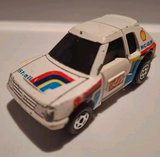 Peugeot 205 Majorette Turboom °Miniatuur Speelgoed Auto, Hobby & Loisirs créatifs, Voitures miniatures | 1:24, Utilisé, Voiture