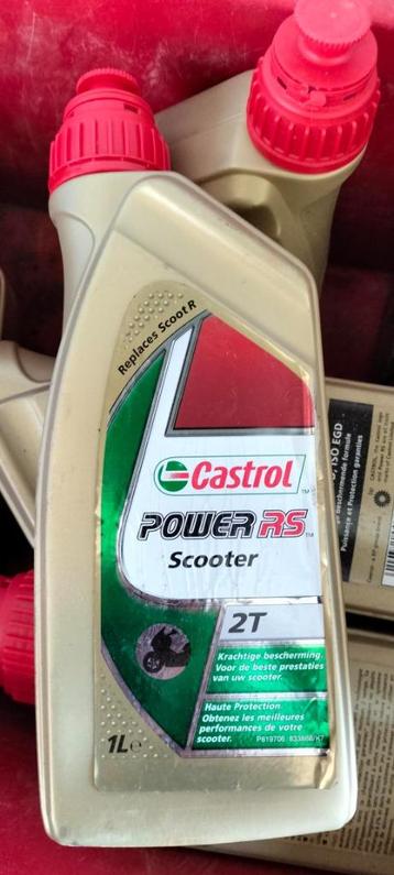  CASTROL 2 takt scooter olie beschikbaar voor biedingen