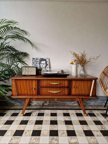 Vintage sixties dressoir | platenspeler meubel | kast retro beschikbaar voor biedingen