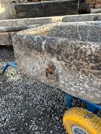 Oude natuurstenen trog / voederbak, Ophalen