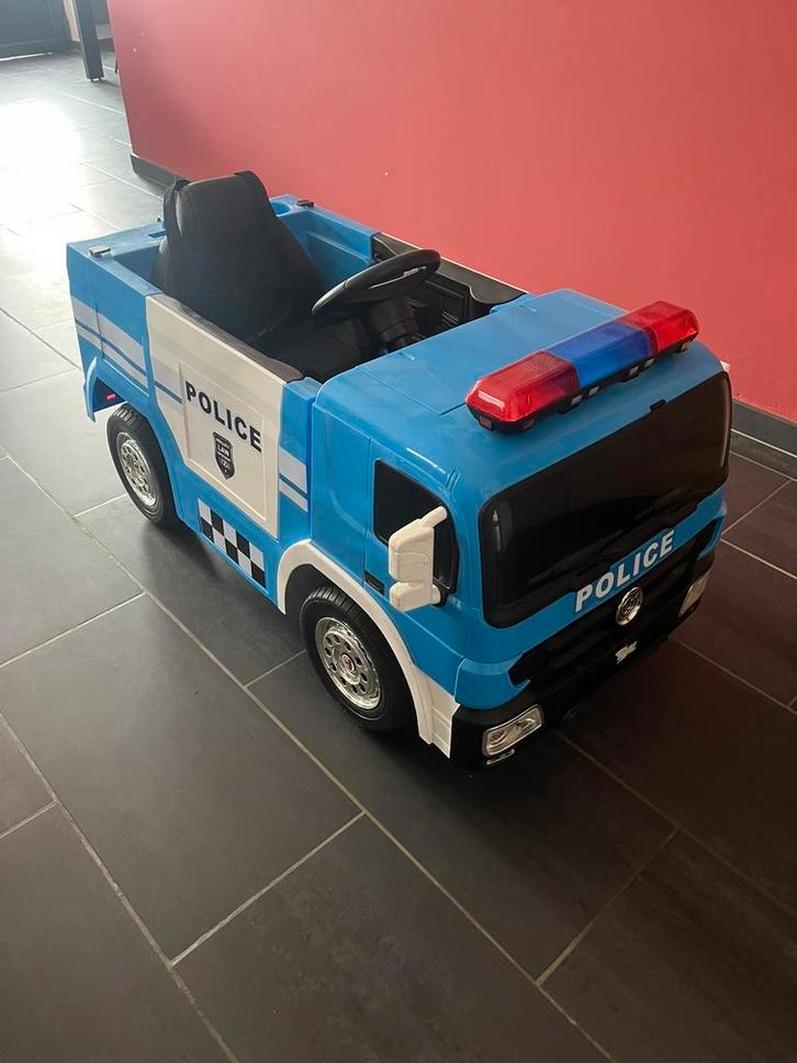 Elektrische politieauto kind, Kinderen en Baby's, Speelgoed | Buiten | Accuvoertuigen, Zo goed als nieuw, Ophalen
