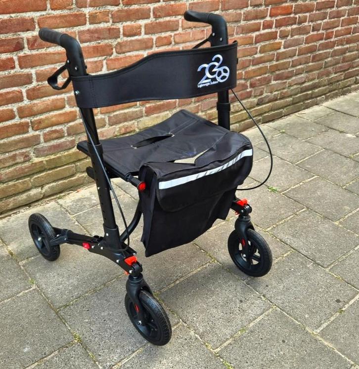 Lichtgewicht Rollator dubbel inklapbaar (NIEUW), Diversen, Rollators, Zo goed als nieuw, Lichtgewicht, Ophalen of Verzenden