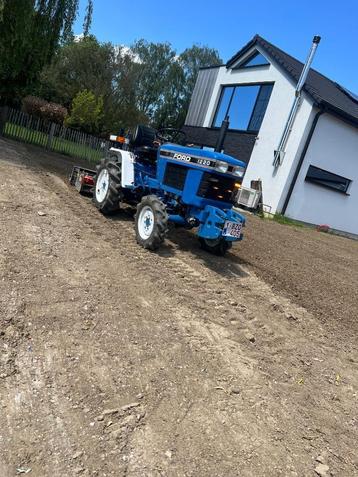 *Tuinenleuckx minitractor kraan werktuigen chauffeur tehuur*