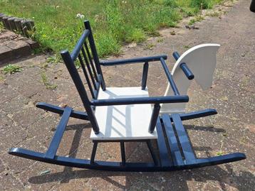 Vintage houten schommelpaard – uniek en decoratief! beschikbaar voor biedingen