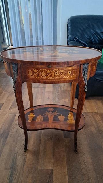 Table ancienne en bois avec tiroir, Antiquités & Art, Enlèvement