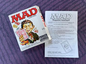MAD kaartspel beschikbaar voor biedingen