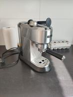 Delonghi Dedica, Café moulu, Machine à espresso, Tuyau à Vapeur, 2 à 4 tasses