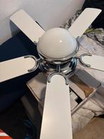 Plafondventilator met lamp – wit/chroom, 5 bladen, Ophalen, Zo goed als nieuw, Plafondventilator