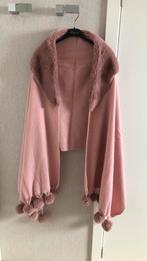 Roze cape, Ophalen of Verzenden, Gedragen, Sjaal