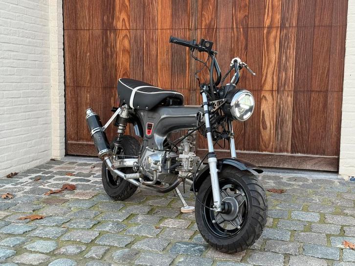 Dax 50cc B-klasse Te Koop, Fietsen en Brommers, Brommers | Honda, Zo goed als nieuw, Klasse B (45 km/u), Ophalen