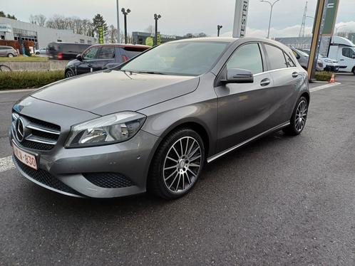 Mercedes A180 AMG Line look, Auto's, Mercedes-Benz, Particulier, A-Klasse, Android Auto, Apple Carplay, Cruise Control, Metaalkleur