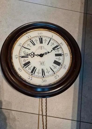 Mooie antieke wandklok, Huis en Inrichting, Woonaccessoires | Klokken, Zo goed als nieuw, Wandklok, Ophalen of Verzenden