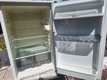 Koelkast/frigo, Elektronische apparatuur, Koelkasten en IJskasten, Ophalen of Verzenden, Gebruikt