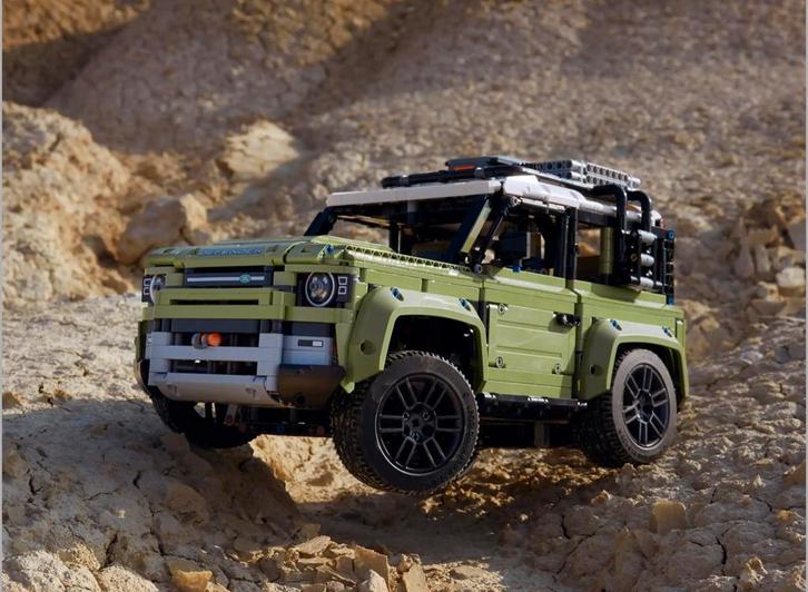 LEGO Technic Land Rover Defender 42110, Kinderen en Baby's, Speelgoed | Duplo en Lego, Zo goed als nieuw, Lego, Ophalen