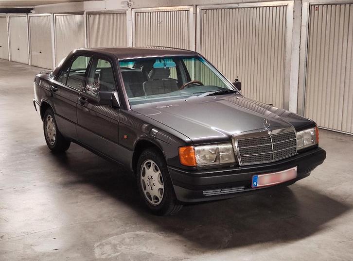 190E (W201) 2.0 - Laatste productiejaar, Auto's, Mercedes-Benz, Particulier, Centrale vergrendeling, Benzine, Blauw, Blauw, Ophalen