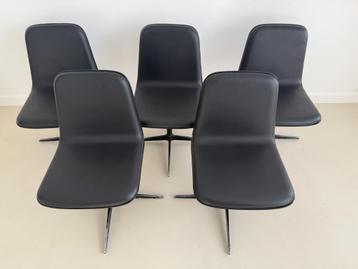5 MDF Italia “FU09” draaistoelen – zeldzame korte productie beschikbaar voor biedingen