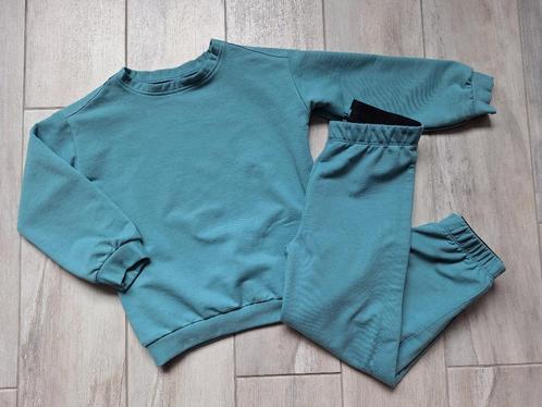 ✿ M104/110 - Trainingspak, Kinderen en Baby's, Kinderkleding | Maat 104, Gebruikt, Meisje, Setje, Ophalen of Verzenden