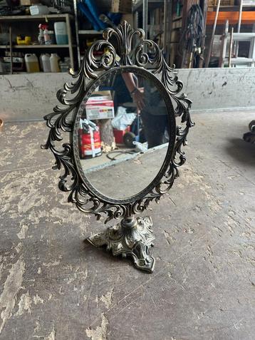 miroir basculant, Enlèvement