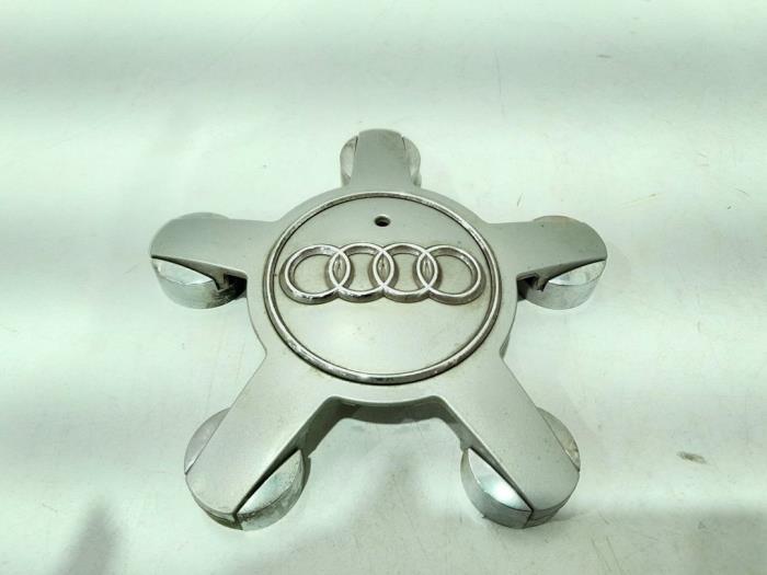 Enjoliveur moyeu d'un Audi A6, Autos : Pièces & Accessoires, Autres pièces automobiles, Audi, Utilisé, 3 mois de garantie, Enlèvement ou Envoi