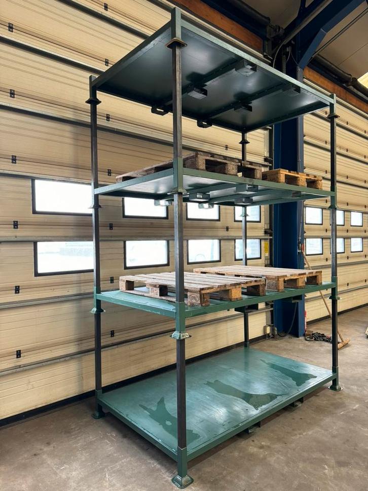 12x stapelbok 2300x1300x250mm stalen bodem + lepelgaten, Articles professionnels, Aménagement de Bureau & Magasin | Entrepôt, Rayonnage & Stockage
