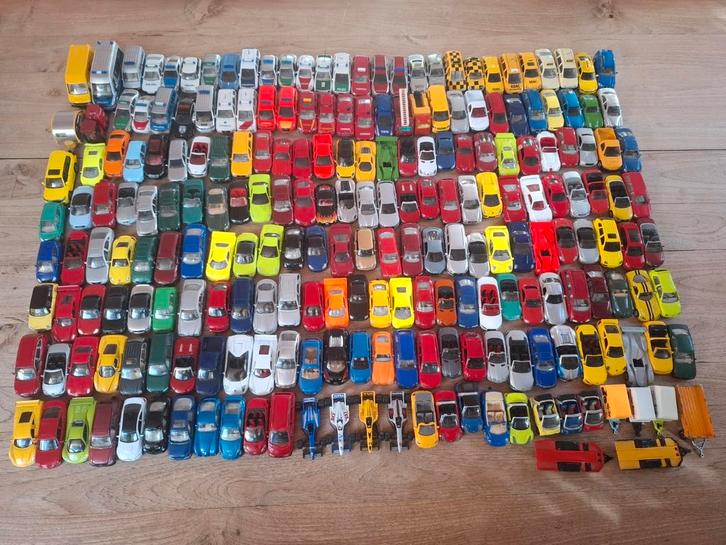 Heel grote partij van 224 Siku autootjes en aanhangers, Hobby en Vrije tijd, Modelauto's | 1:50, Gebruikt, Auto, SIKU, Ophalen of Verzenden