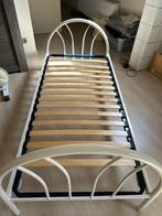 Metalen bed frame met lattenbodem (4 st), Ophalen, 90 cm, Eenpersoons, Wit