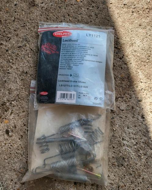 Montageset remschoen DELPHI LY1121, Auto-onderdelen, Remmen en Aandrijving, Audi, BMW, Seat, Skoda, Ophalen