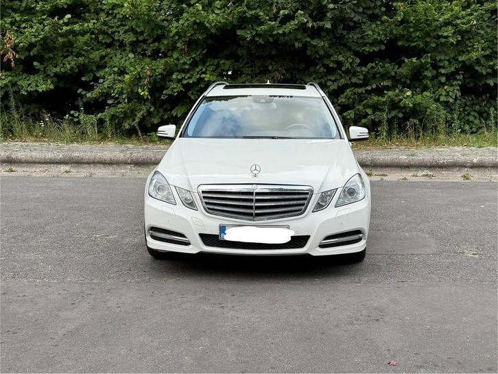 Mercedes-Benz E220 CDI Break (212) - 2011 - 236.619Km, Auto's, Mercedes-Benz, Particulier, E-Klasse, ABS, Achteruitrijcamera, Adaptieve lichten