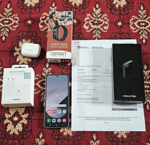 Samsung galaxy Z flip 6 5g , 256gb, met garantiebewijs, etc., Telecommunicatie, Mobiele telefoons | Samsung, Zo goed als nieuw