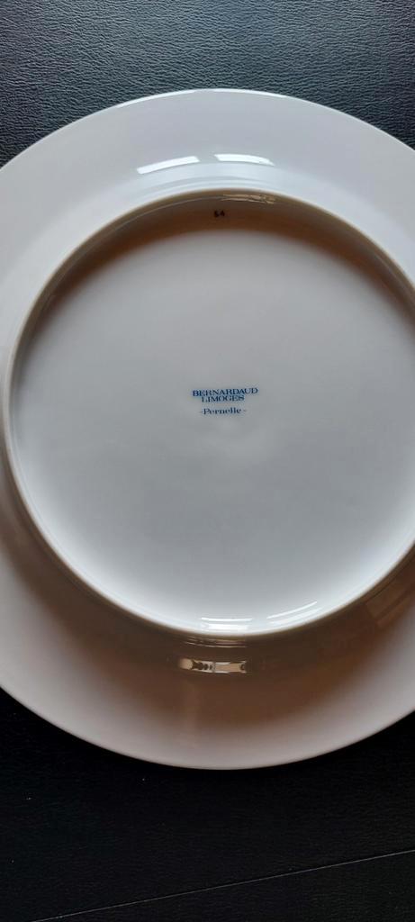 Set van 12 delig limoges servies 1980 Bernardaud Pernelle, Huis en Inrichting, Keuken | Servies, Bord(en), Ophalen